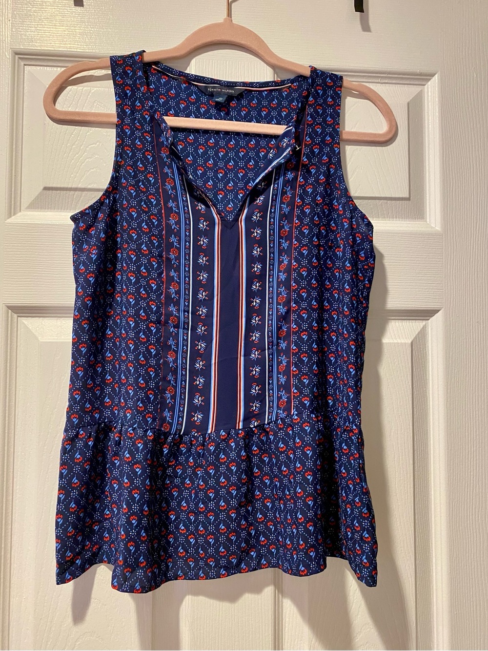 Tommy Hilfiger Navy Sleeveless Floral-Print Peplum Camisole